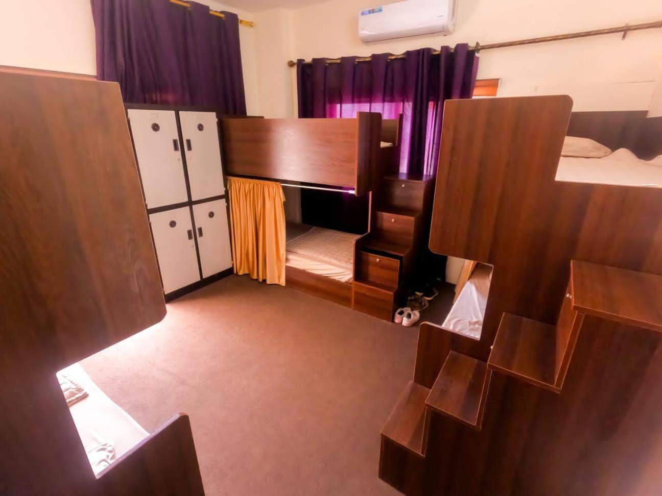 Pizza Street Hostel Акаба Номер фото